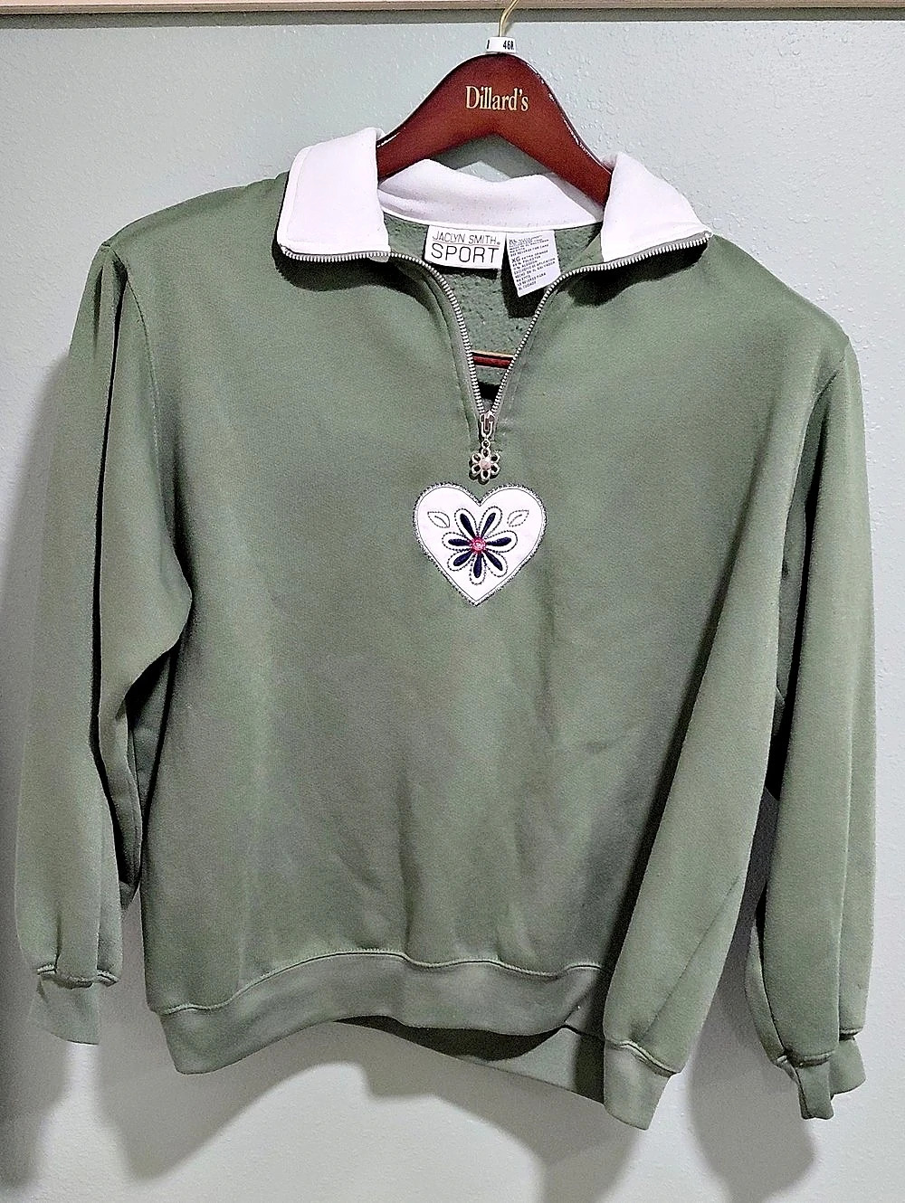 Jaclyn Smith Sport Embroidered Heart Pullover in Green XL